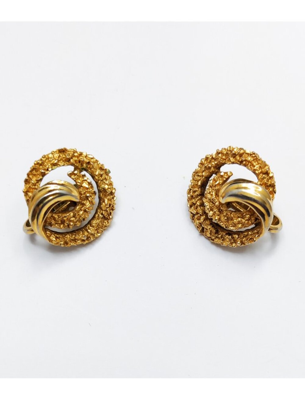 Vintage 1950-60s Signed Crown Trifari Gold Plated Textured Spiral Earrings